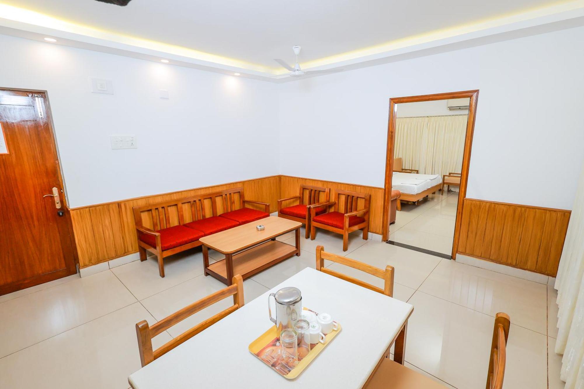 Hotel Janardana Udupi Exterior photo